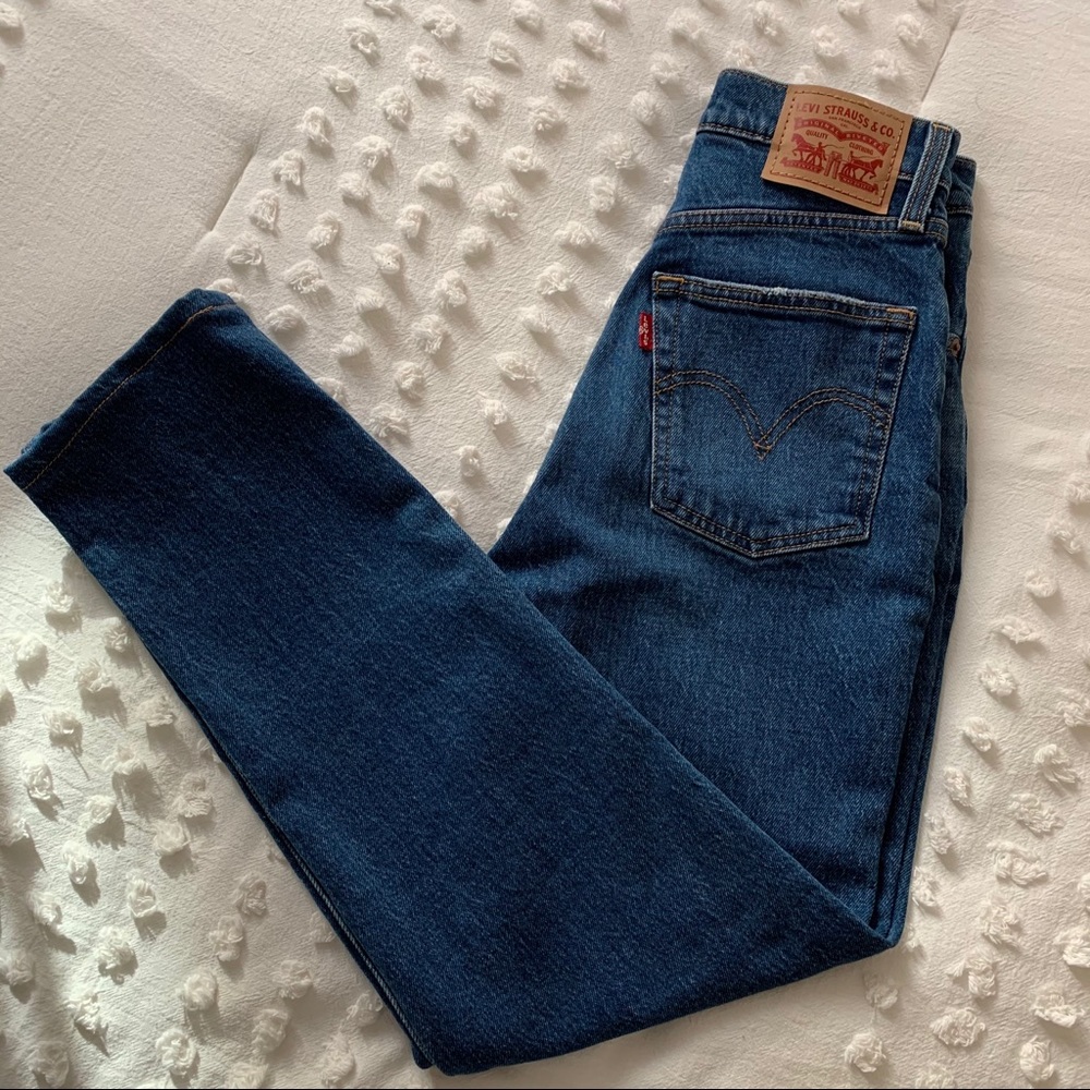 Levi’s Ribcage Straight Leg Jeans